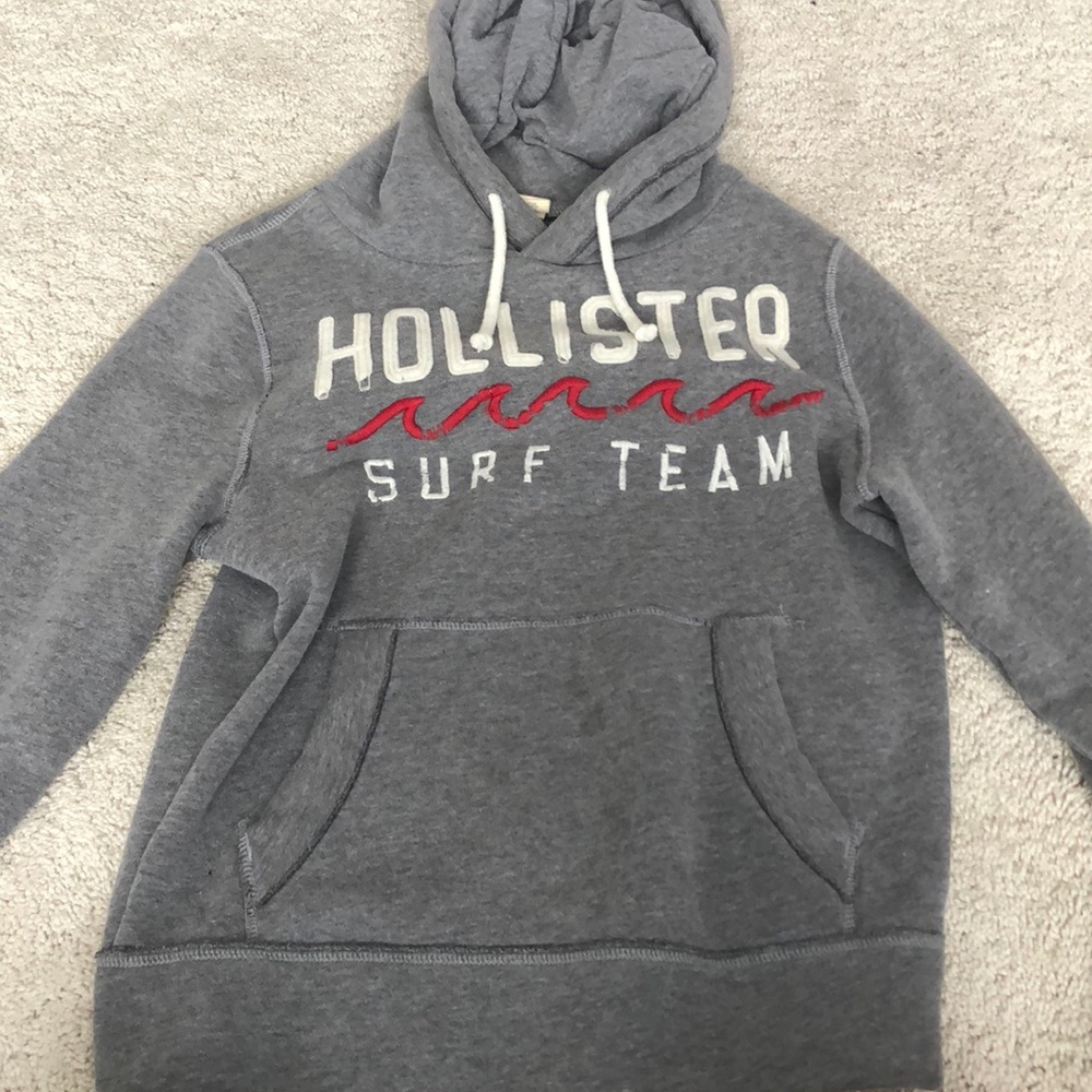 Holllister sweatshirt